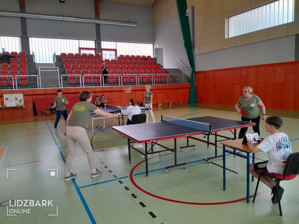 Turniej tenisa stołowego UTW o Puchar Burmistrza.