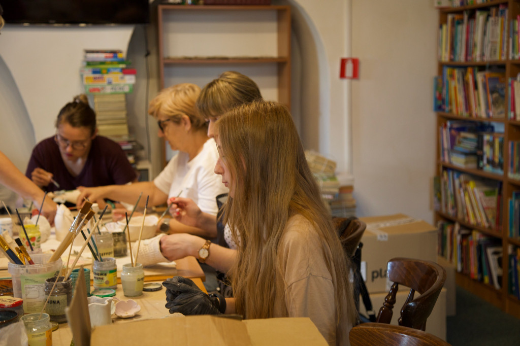 Warsztaty ceramiczne w bibliotece