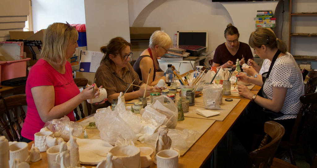 Warsztaty ceramiczne w bibliotece