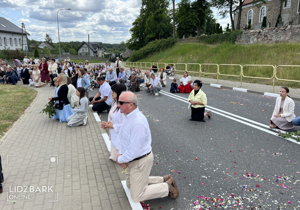 Boże Ciało w Kiełpinach