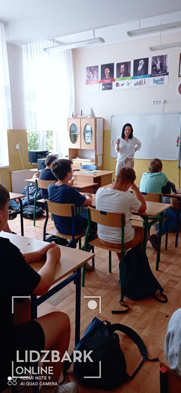 Szkoła Podstawowa w Bryńsku spotkanie z SANEPID
