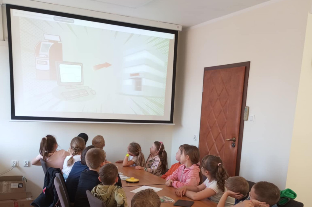 Uczniowie SP2 w Banku Spółdzielczym