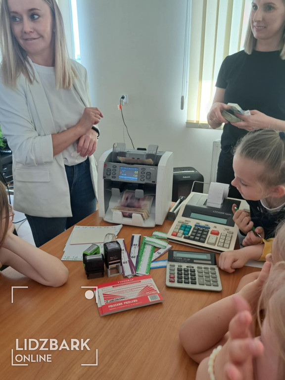 Uczniowie SP2 w Banku Spółdzielczym