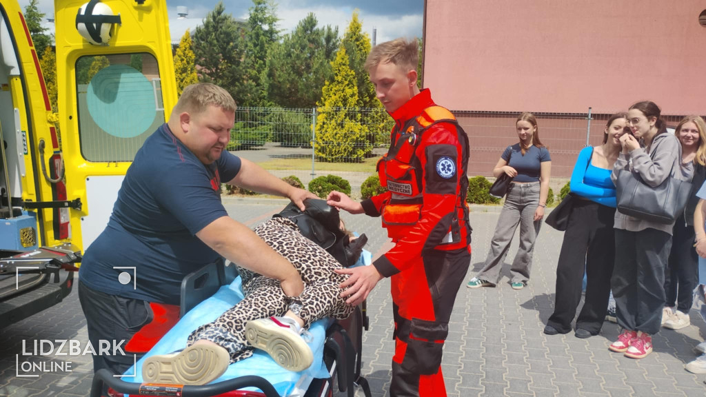 Wyjątkowa godzina wychowawcza w klasie II A LO