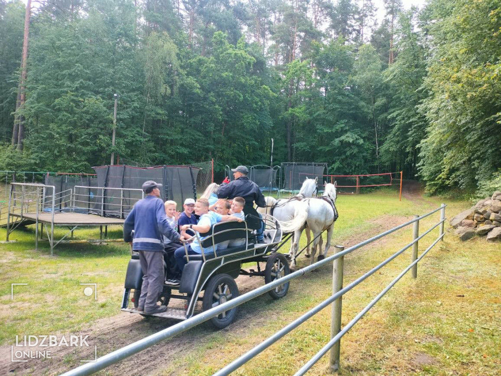 Klasa 3 z Bryńska na wycieczce na Farmie Noego