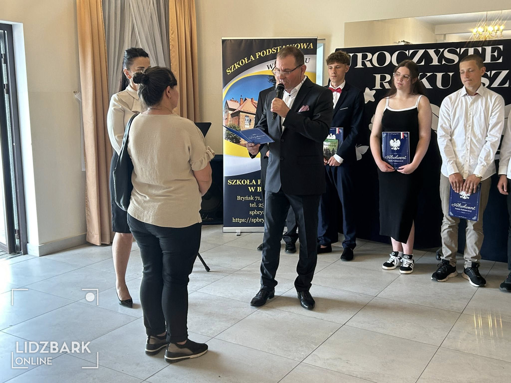 Zakończenie roku szkolnego w SP w Bryńsku