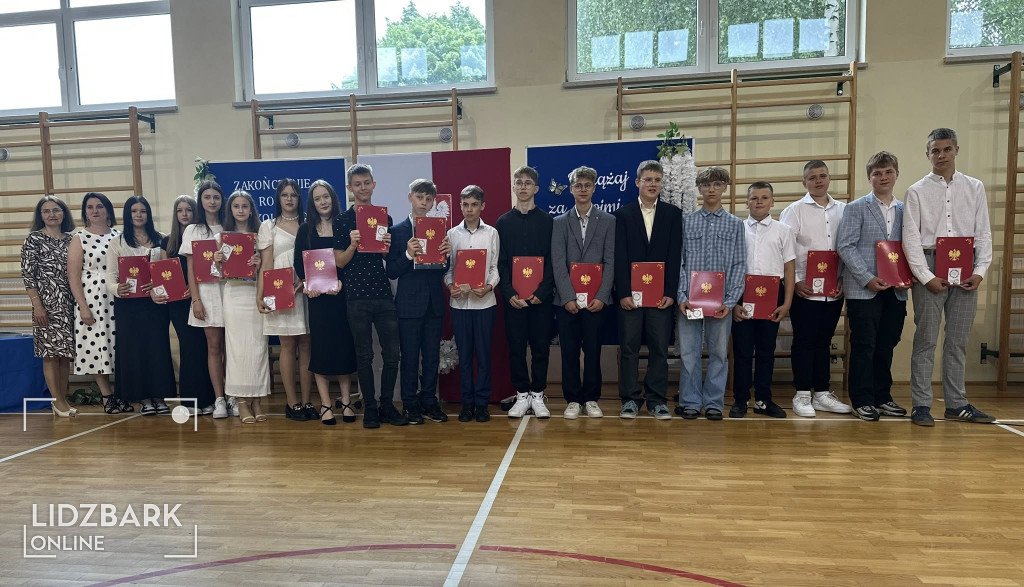 SP Kiełpiny zakończenie roku szkolnego