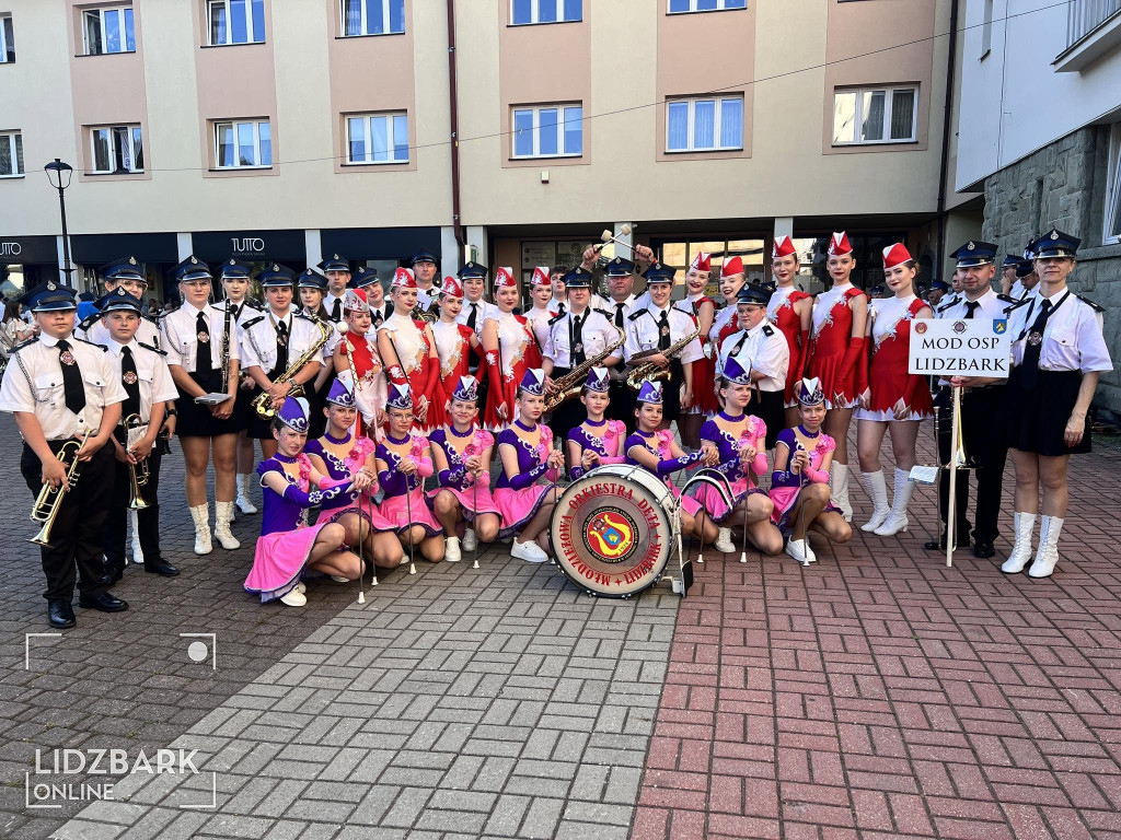 Parady marszowe na Festiwalu Orkiestr OSP w Wiśle