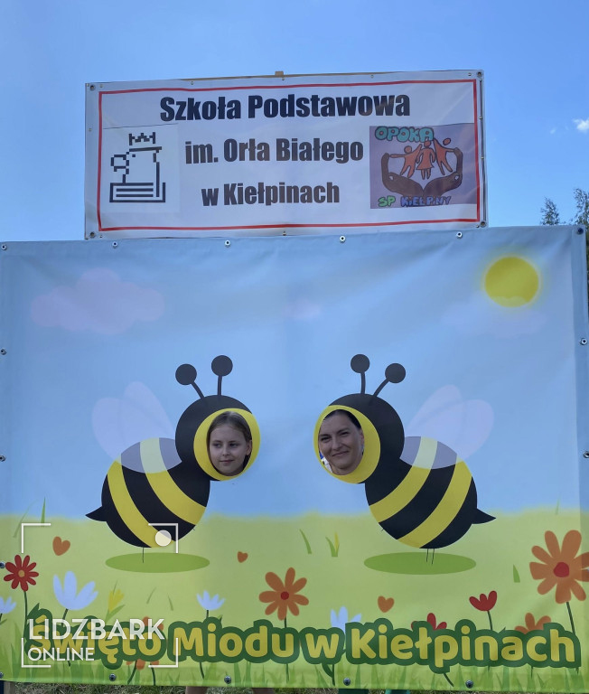 Szkoła z Kiełpin na Święcie Miodu
