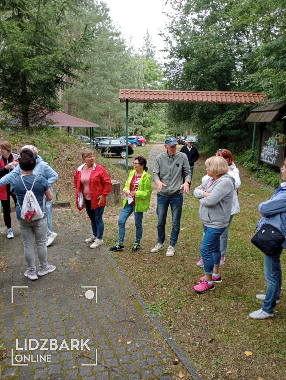 Studenci UTW Lidzbark na strzelnicy
