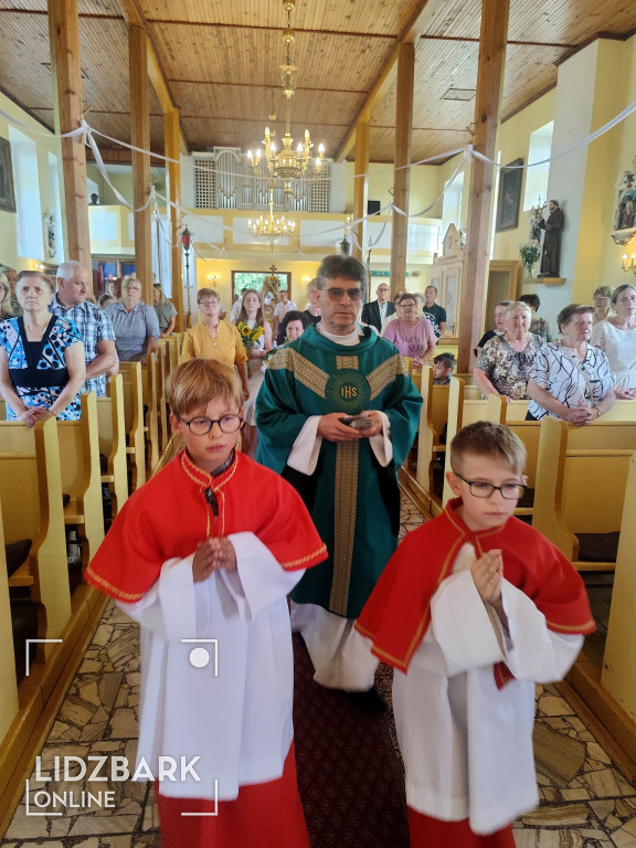 Dożynki Parafialne w Kiełpinach