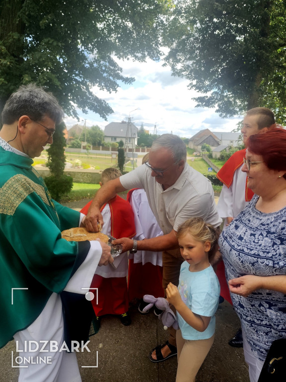 Dożynki Parafialne w Kiełpinach