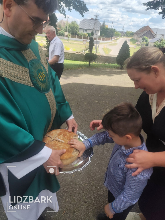 Dożynki Parafialne w Kiełpinach