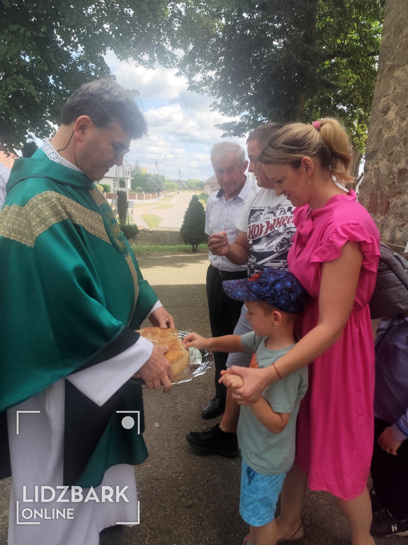 Dożynki Parafialne w Kiełpinach