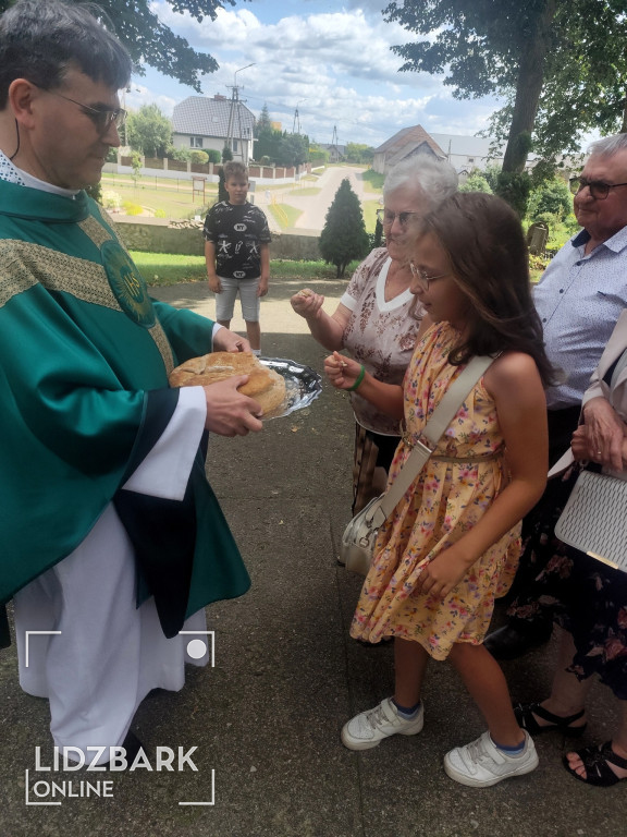 Dożynki Parafialne w Kiełpinach