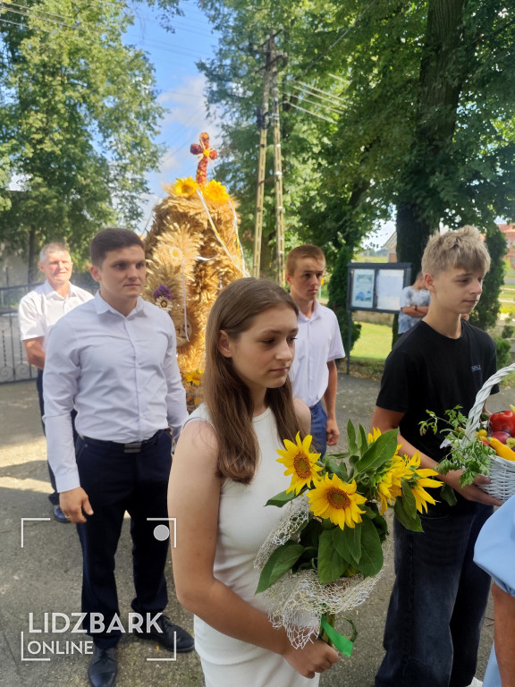 Dożynki Parafialne w Kiełpinach