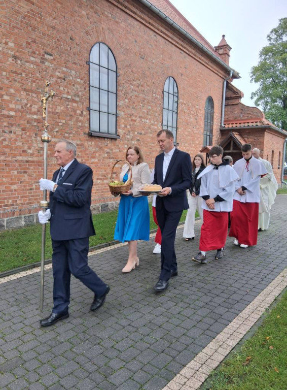 Dożynki Parafialne w Wąpiersku
