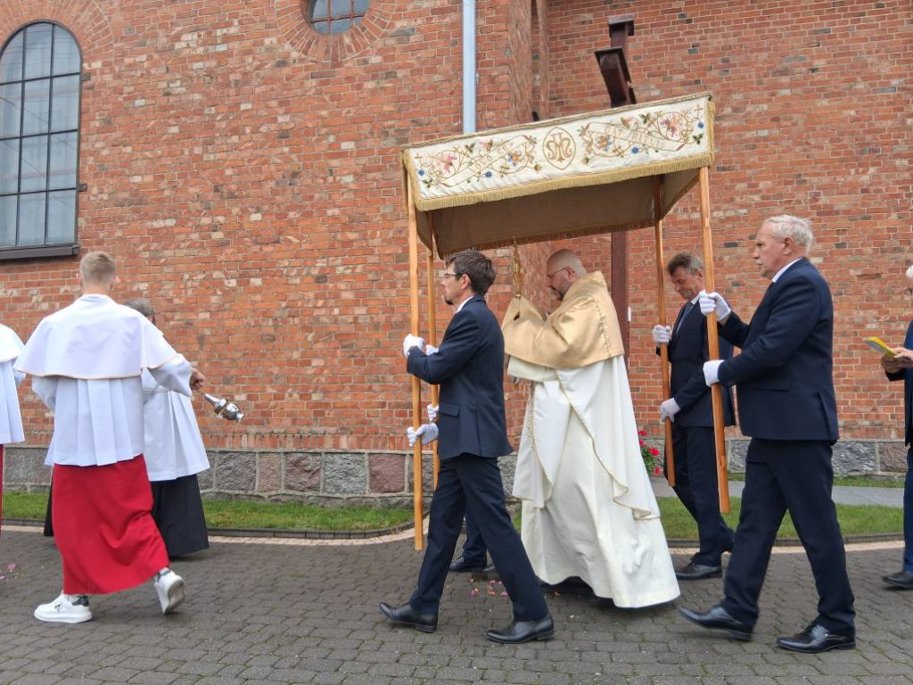 Dożynki Parafialne w Wąpiersku