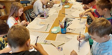 Morskie inspiracje w bibliotece. Wakacyjne warsztaty dla dzieci-515