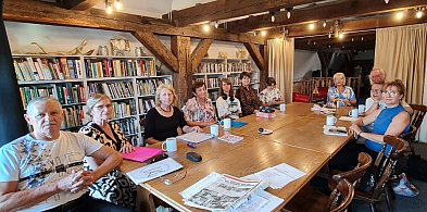 Lidzbarski Krąg Literacki spotkał się w bibliotece-965