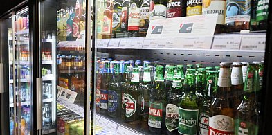 Sondaż: prawie 69 proc. badanych uważa, że alkohol jest zbyt łatwo dostępny-1248