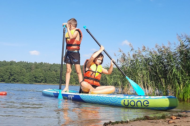 Uczniowie z Bryńska na deskach SUP